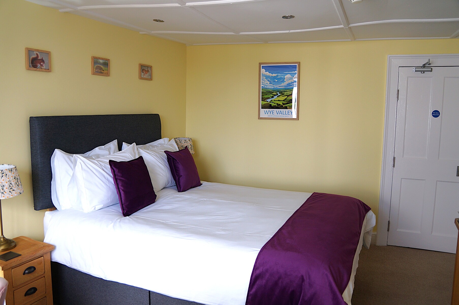 New Photos for King Ensuite with river views 3