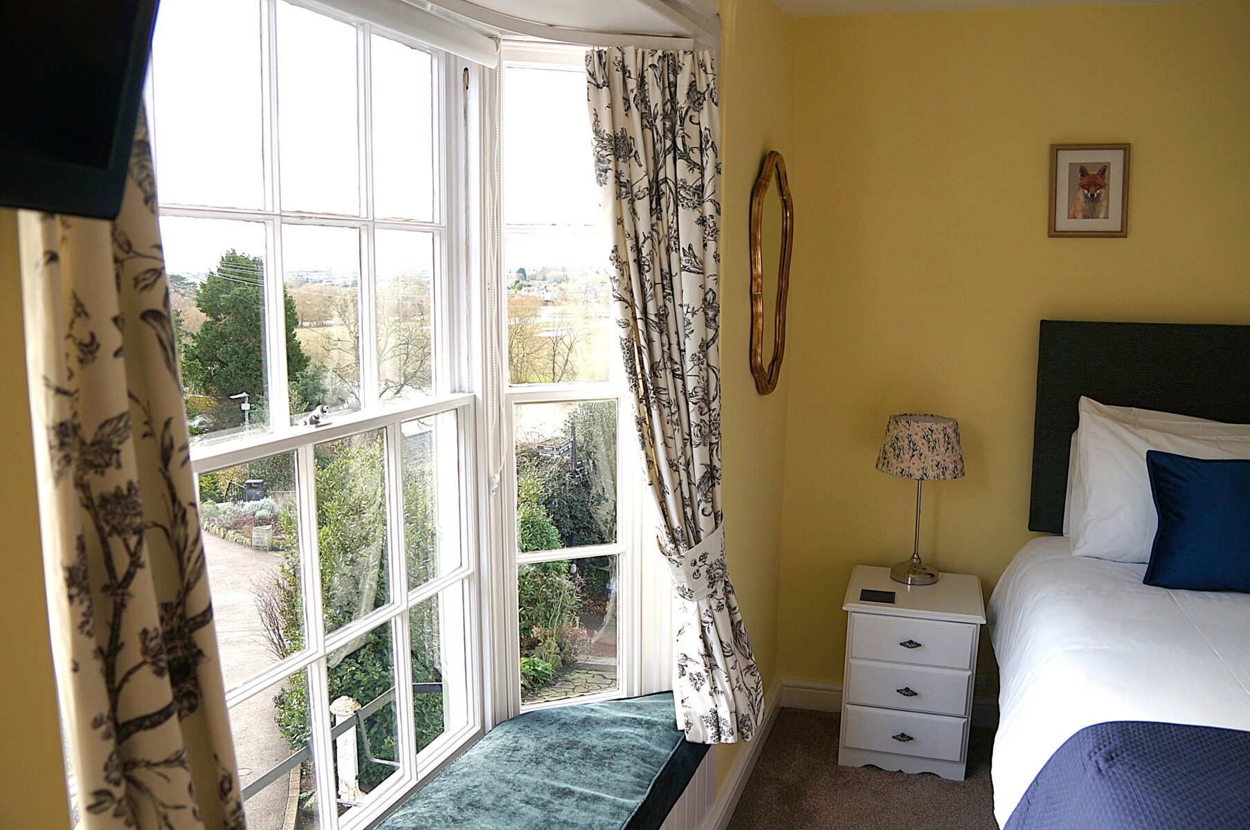 New Photos for SuperKing Twin Ensuite with partial river views 2