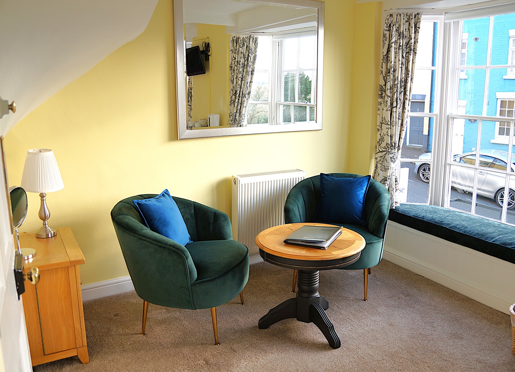 New Photos for SuperKing Twin Ensuite with partial river views 5
